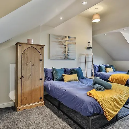 Refurbished Central Premium Property-2