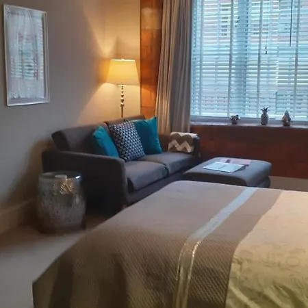 51 Cocoa Suites,Rowntrees Wharf-3