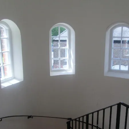 Victoria Bar Apartments Within The City Walls Free Parking-3