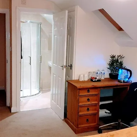 Highfields Town House-3
