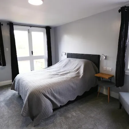 Number 33 Room Only-3