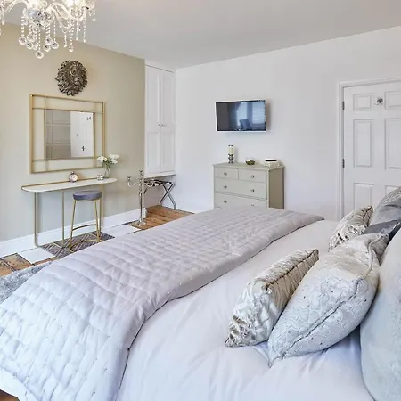 Host & Stay - Apartment 2, 15 Prospect Hill-2