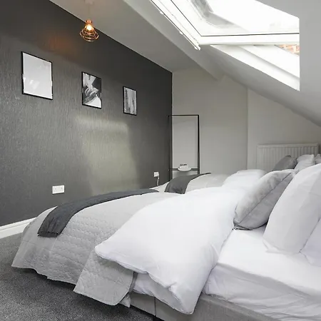 Your Sheffield Stays - Spacious 5 Bedroom House-2