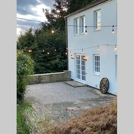 Coach House, 5.8 Acres With Hot Tub And Lake-3