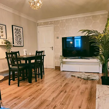 City Centre Apartment- Beautiful Old Town- With Parking-3
