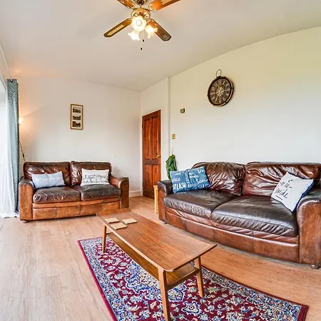 Coastguards Cottage-3