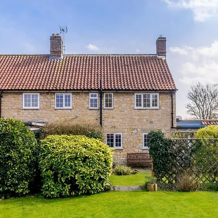 Ivy Cottage-2