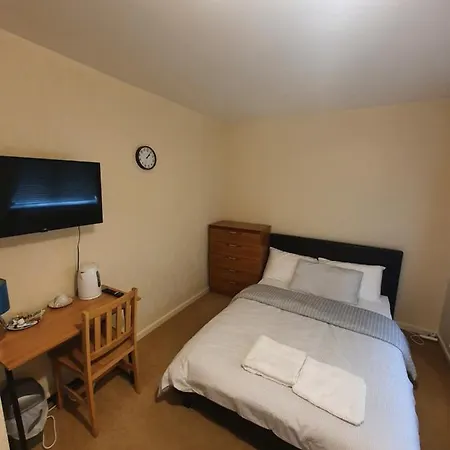 Petals Room 3-3
