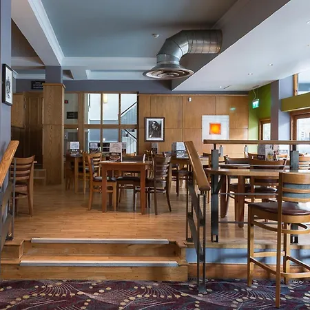 Admiral Of The Humber Wetherspoon-3