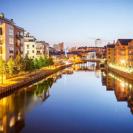 Holiday Inn Express Leeds-East By Ihg-2