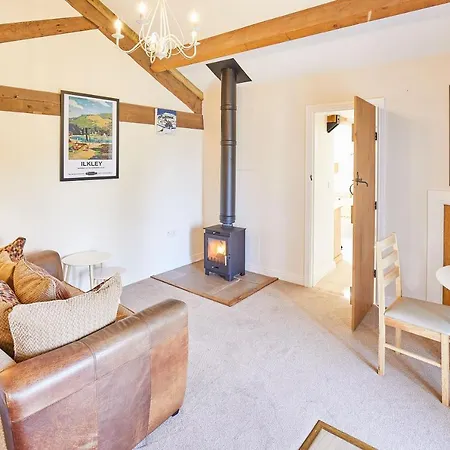 Host & Stay - The Hayloft-2