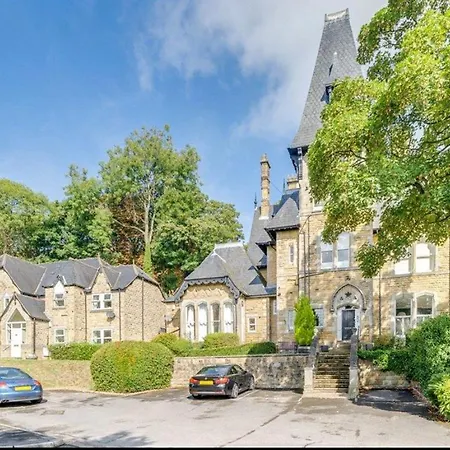 Headingley-Weetwood - Well Equipped Apartment Set In Natural Woodland-3