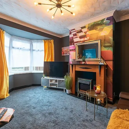 Home Away From Home Comfy 2Br Garden Private Parking Near Hull Uni-2