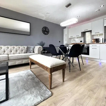 Central Leeds Penthouse-3