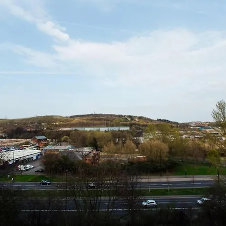1 And 2 Bedroom Shield House Apartments Sheffield Centre-2