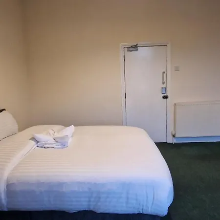 Self Check-In Quick Roomz Wakefield-2