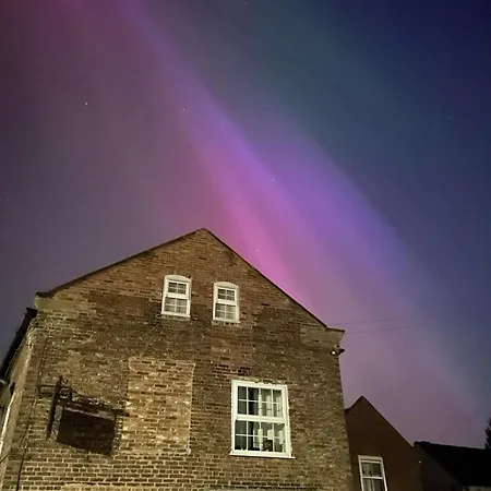 Maypole Farm, Cawood-2