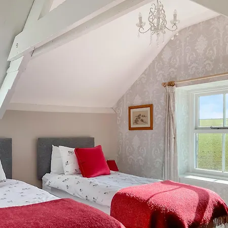 Gable End Cottage-2
