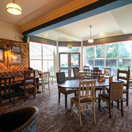 Brentwood Inn By Greene King Inns-2