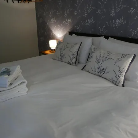 The Victoria-3