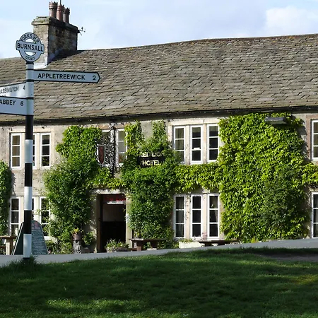 The Red Lion & Manor House-3
