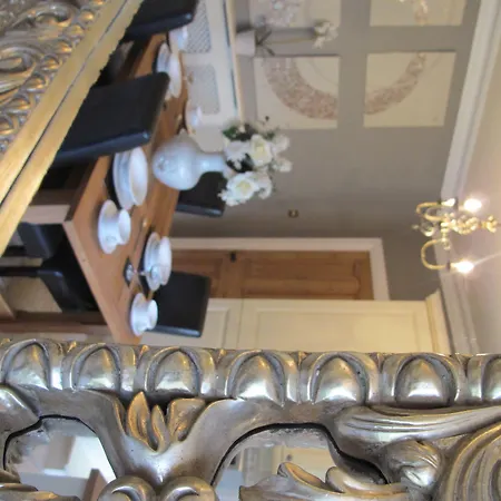 Harrogate Boutique Apartments - Self Contained Apartments-2
