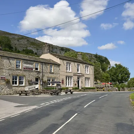 Tennant Arms Hotel-3