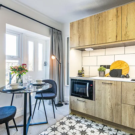 The Belmont Apart Hotel - Harrogate Stays With Free Parking-3