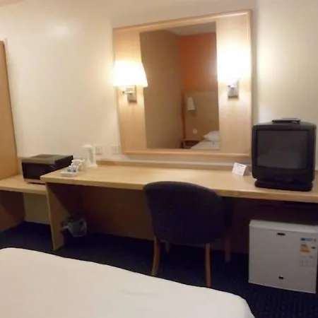 Metro Inns Huddersfield-3