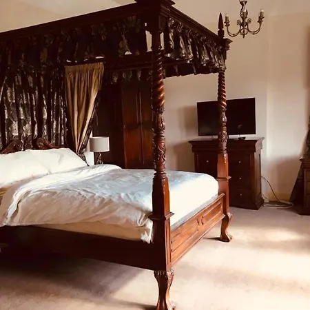 Brass Castle Country House Accommodation-2
