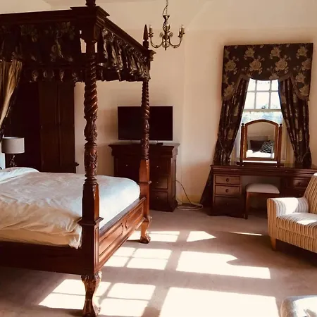 Brass Castle Country House Accommodation-3