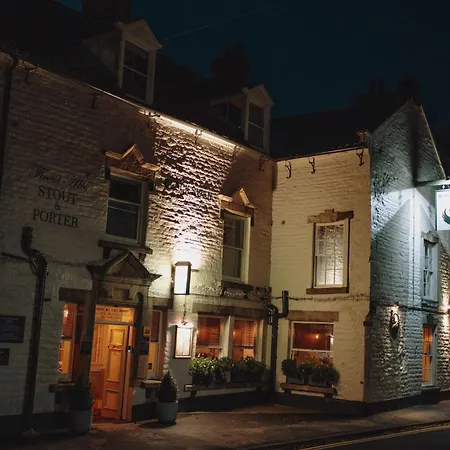 The Black Swan Inn-2