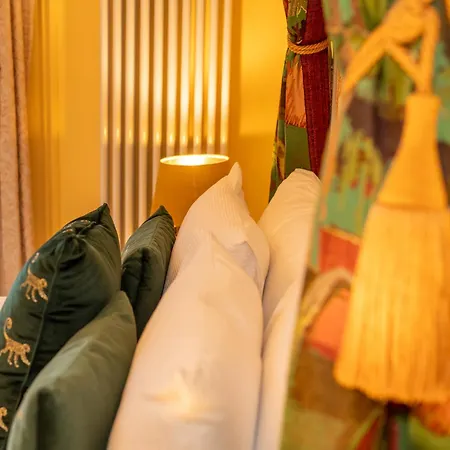 Chez Vivienne-2