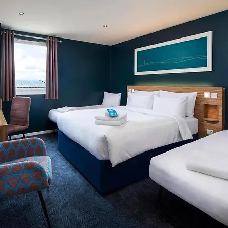 Travelodge Harrogate West Park-3