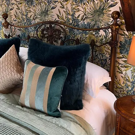 The Mainstay Luxury Boutique Rooms With Private Parking-3
