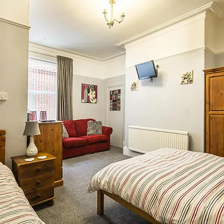 Esklet Guest House-2