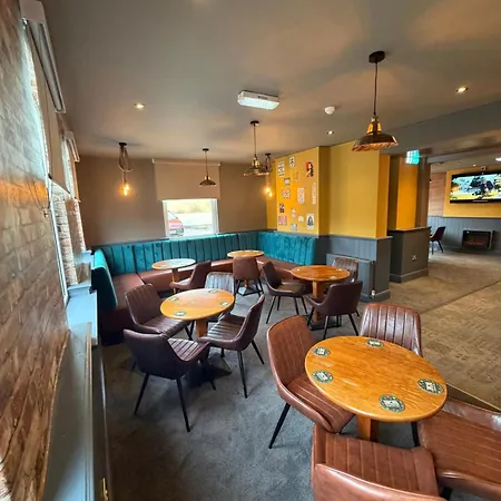 The Victoria Bar & Hotel-3