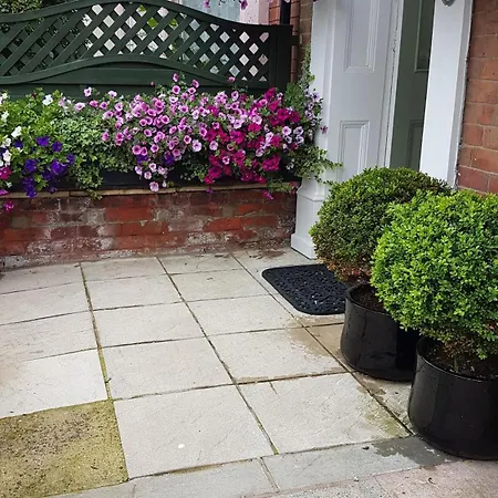Binton Guest House-2