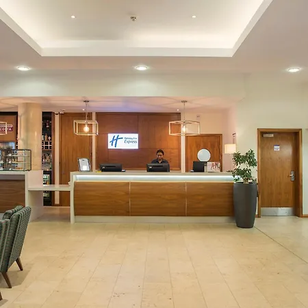 Holiday Inn Express Sheffield City Centre By Ihg-2