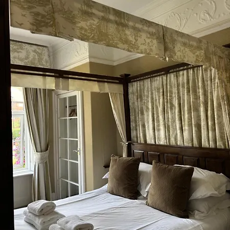 Arundel House-2