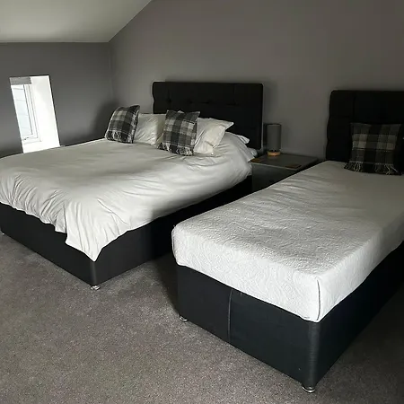 Chevin End Guest House-3