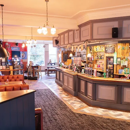 Brentwood Inn By Greene King Inns-3