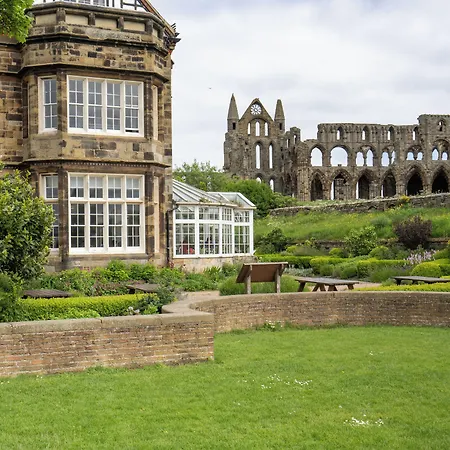 Yha Whitby-2