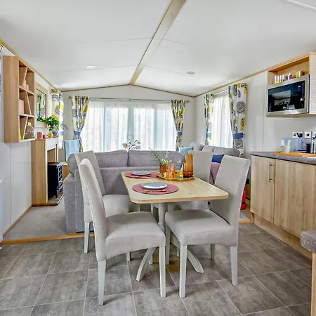 Willows Holiday Park-2