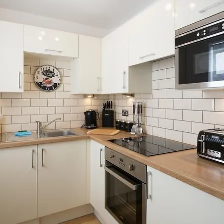 Pear Tree Holiday Home - York-2