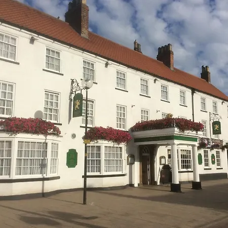 The Golden Lion Hotel-3