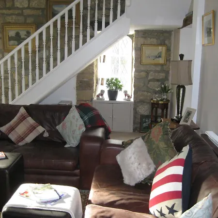 Teardrop Cottage-2