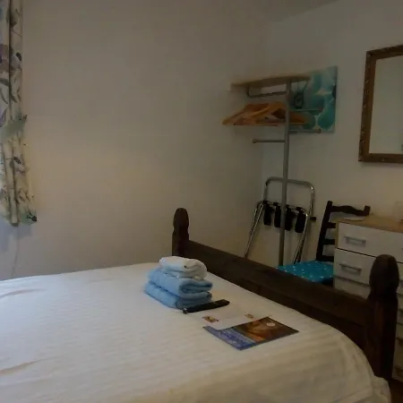 The Douglas Guest House-2