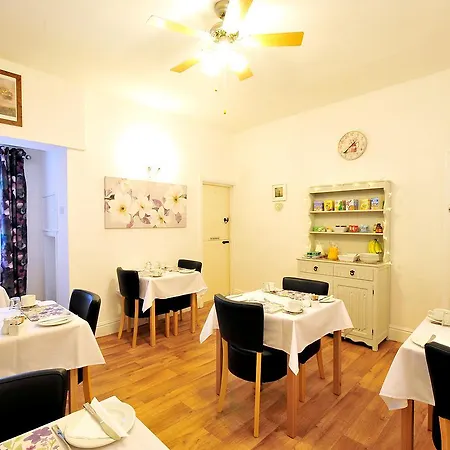 Hermosa Guesthouse-3