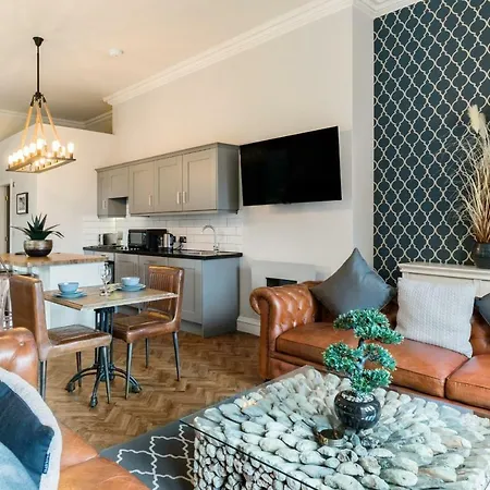 The Heaton At Claremont Serviced Apartments-3